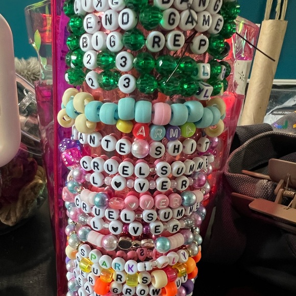 ✨🫶30 Eras Tour Friendship Bracelets Random 30 pack🫶✨ - Picture 10 of 16